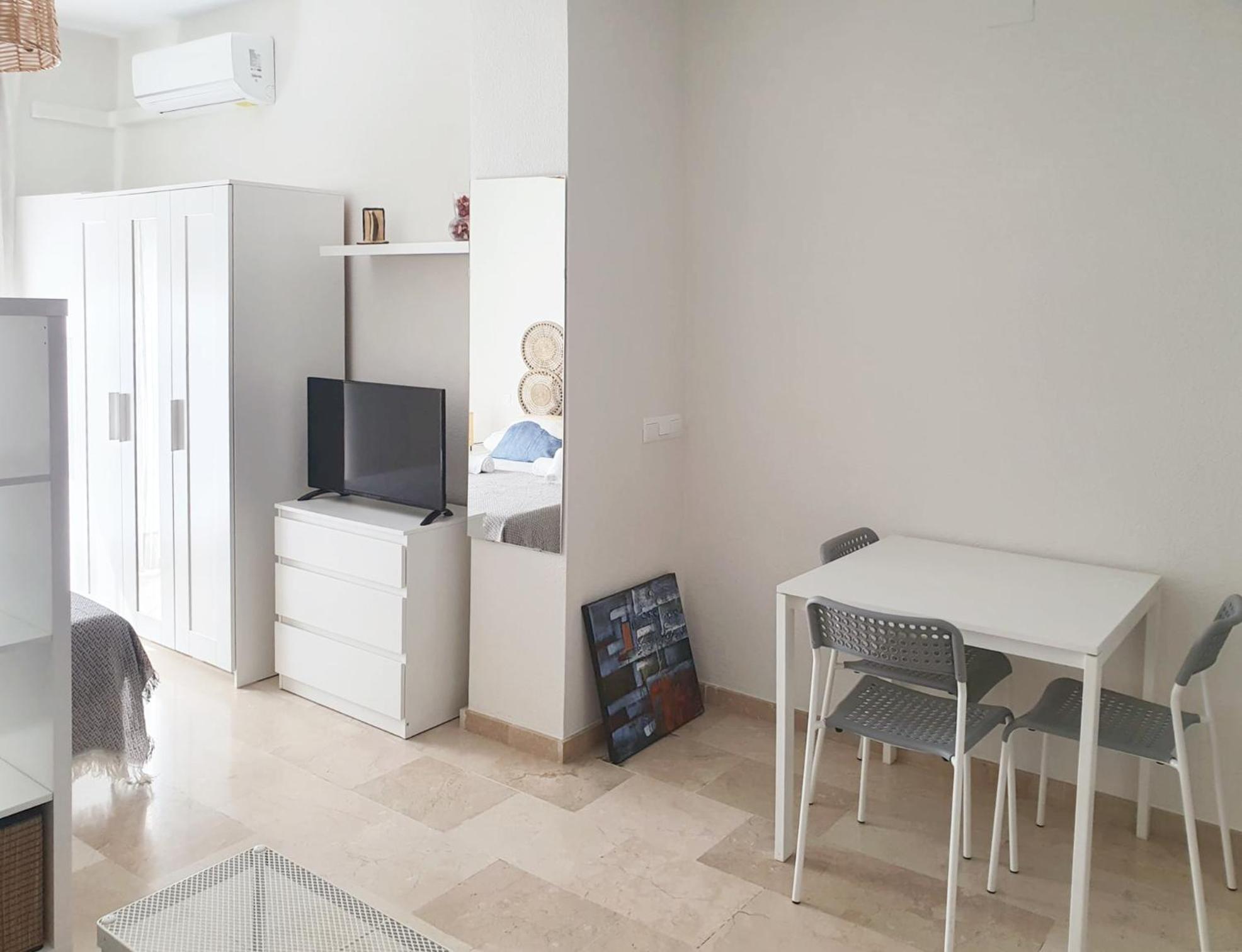 Sol Y Arte Suites Malaga Centro Kültér fotó
